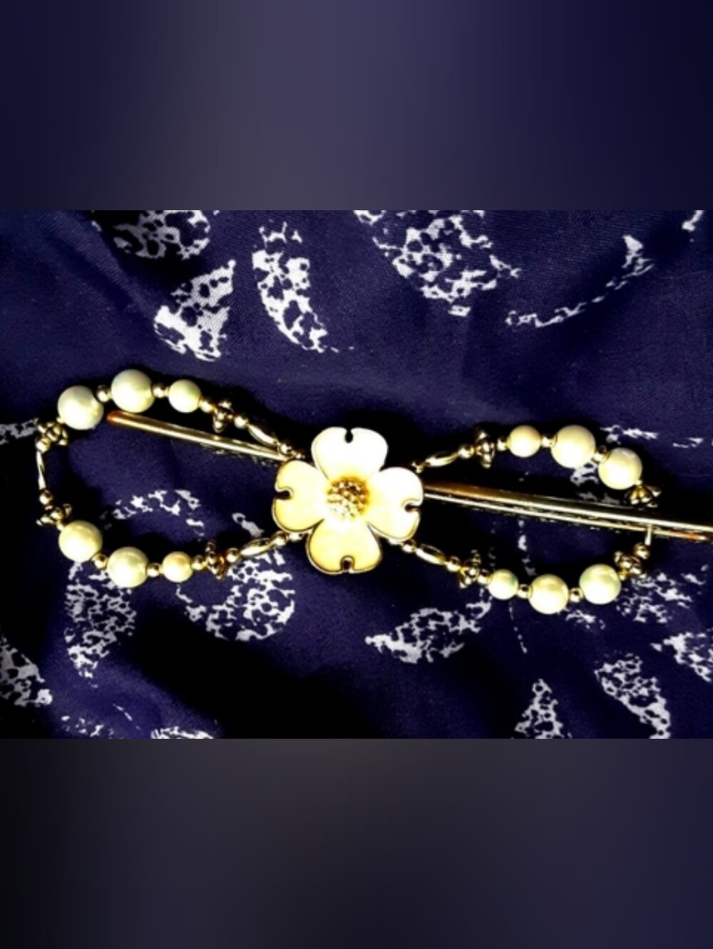 XL White and Gold Lilla Rose hair clip